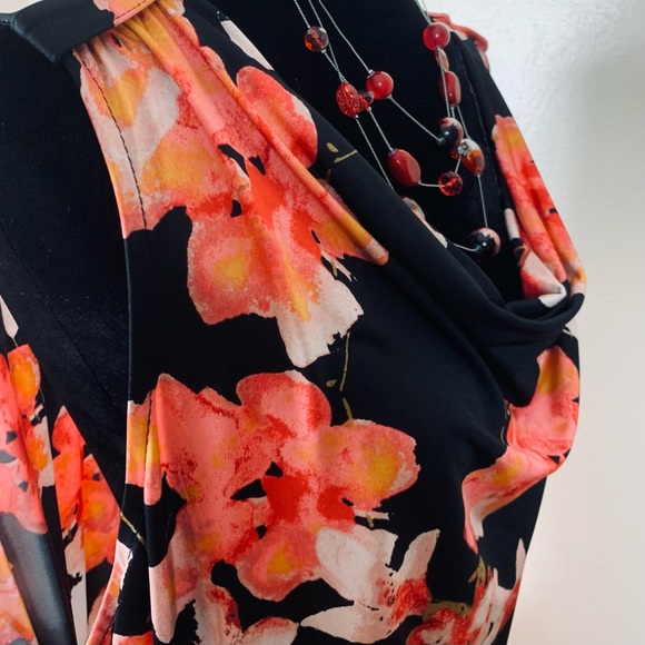 Floral Plus Size Sleeveless Dress - Picture 7 of 16